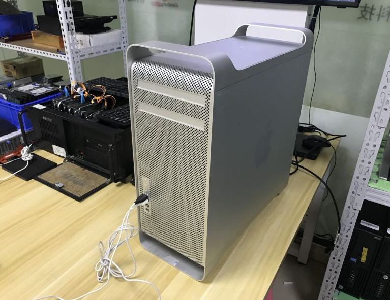 当前准系统价格只要350元的MacPro(2008款） A1186 参考